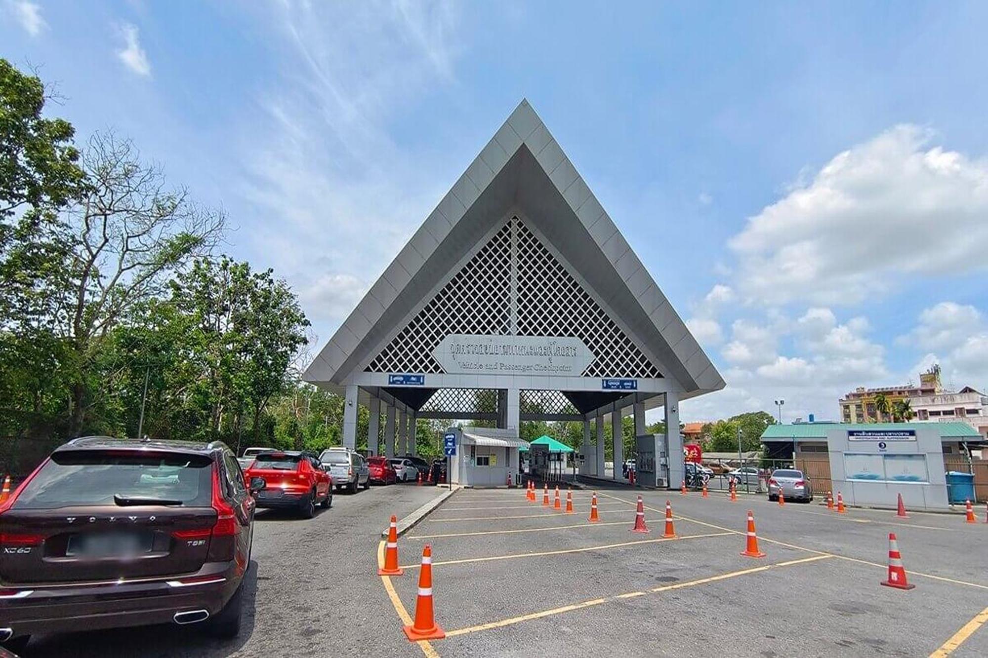 Hotel The Ring Border Ban Khlong Phruan Esterno foto
